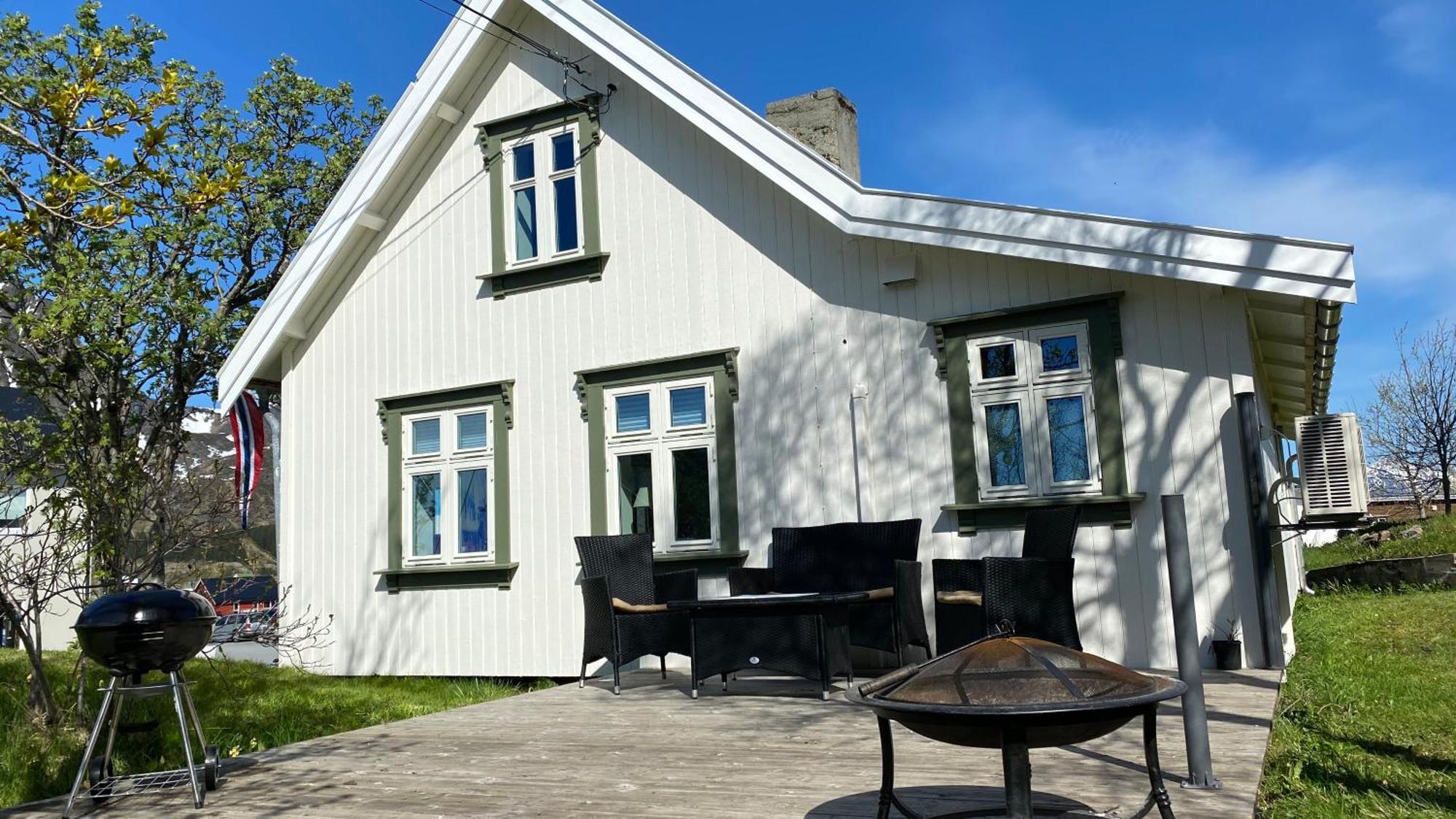 Nordlandshuset "Lottebakken", Ballstad In Lofoten Esterno foto