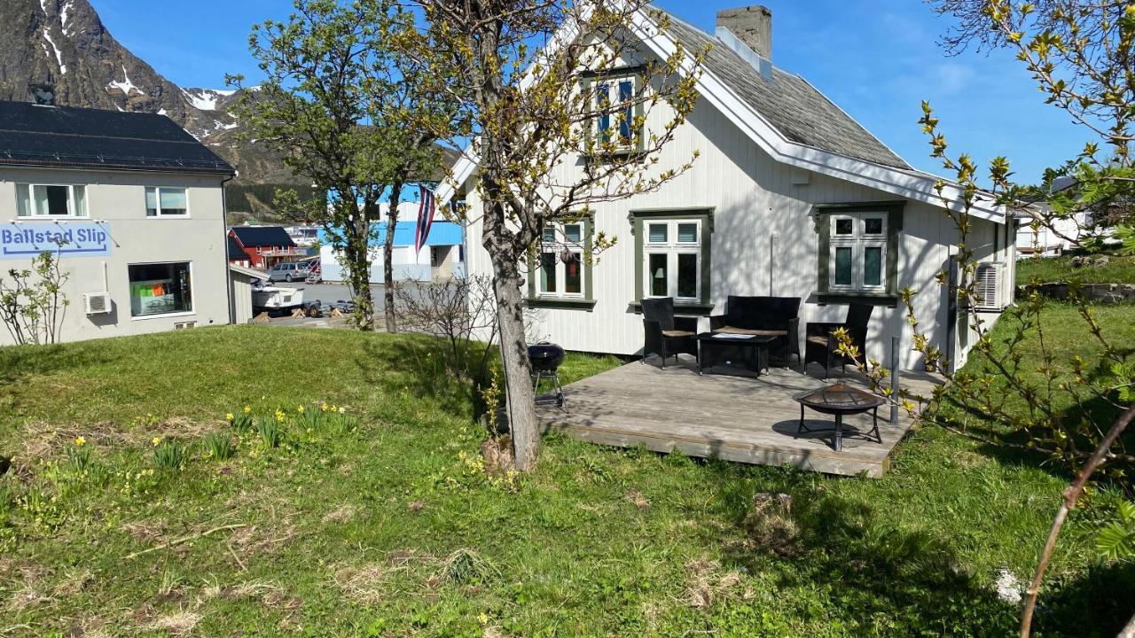 Nordlandshuset "Lottebakken", Ballstad In Lofoten Esterno foto